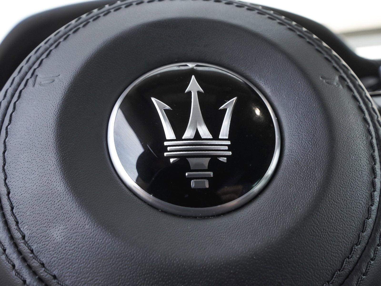 Used 2023 Maserati Grecale GT image 21