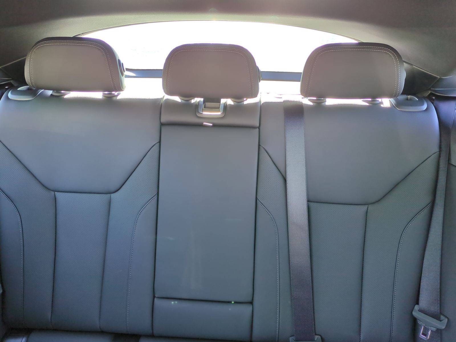 Used 2026 BMW i4 eDrive40 w/ Premium Package RWD image 28