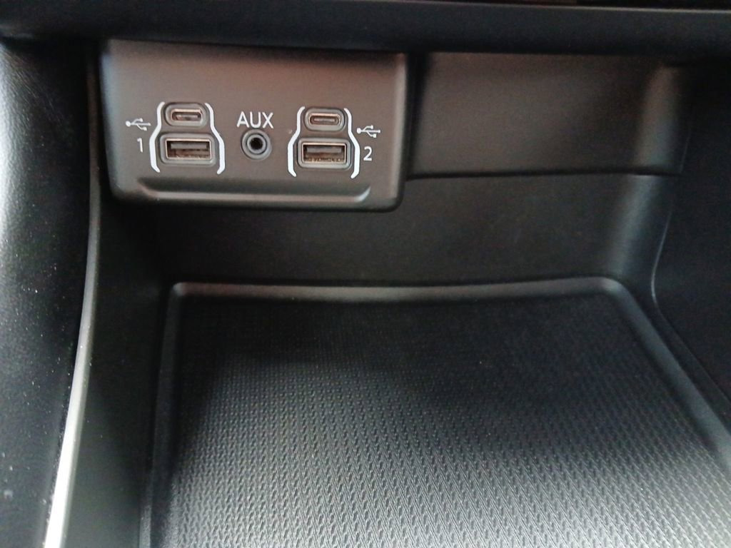 Used 2021 Dodge Durango SXT RWD image 6