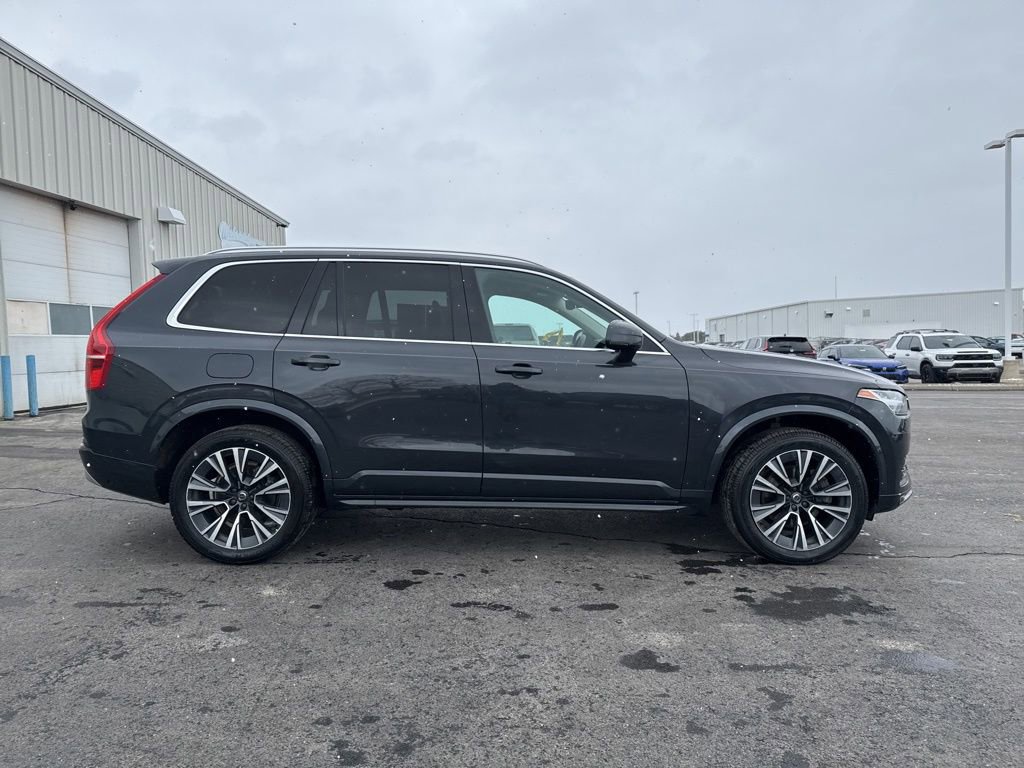 Used 2022 Volvo XC90 T5 Momentum w/ Climate Package image 8