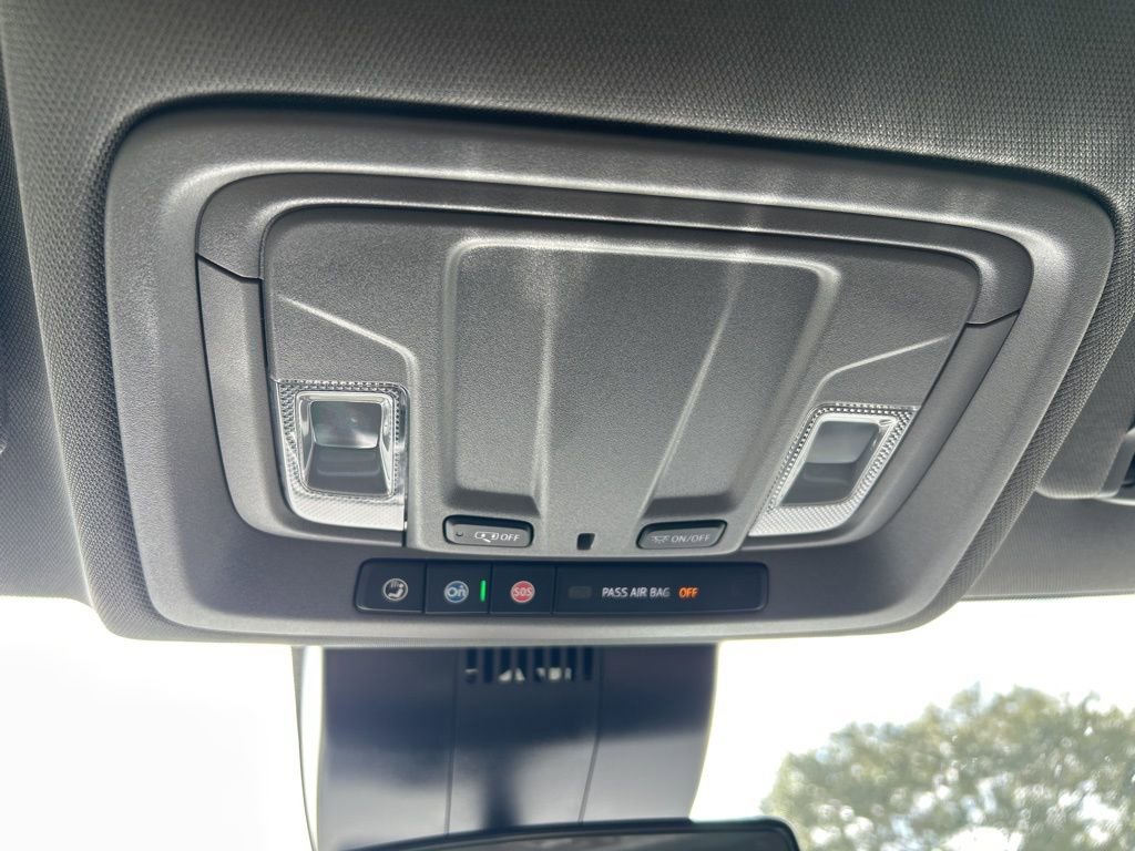 Used 2025 Chevrolet Silverado 1500 LT Trail Boss AWD/4WD image 69