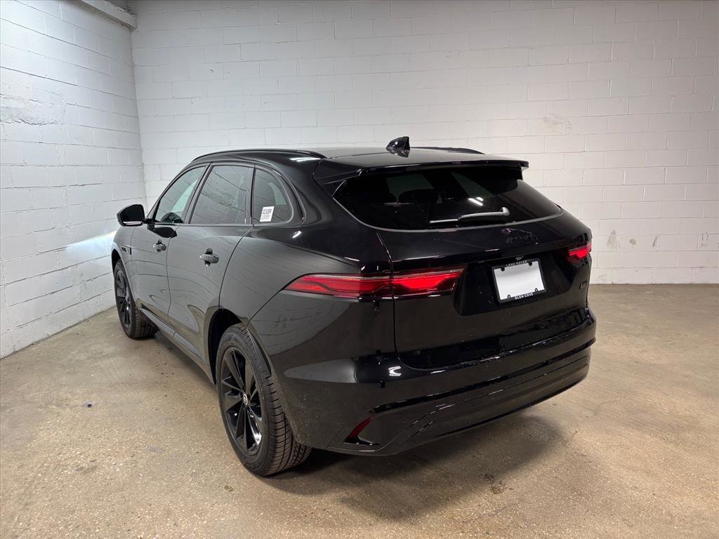 New 2026 Jaguar F-PACE R-Dynamic S image 9