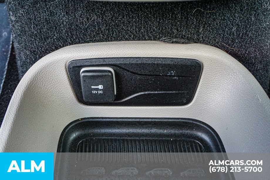Used 2023 Chrysler Pacifica Touring-L FWD image 50