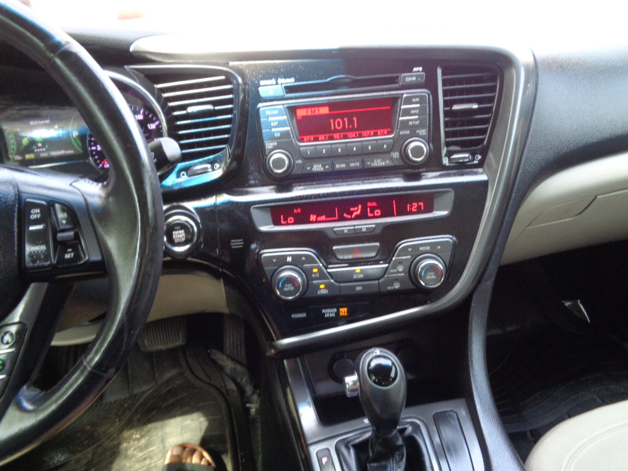 Used 2012 Kia Optima Hybrid image 19