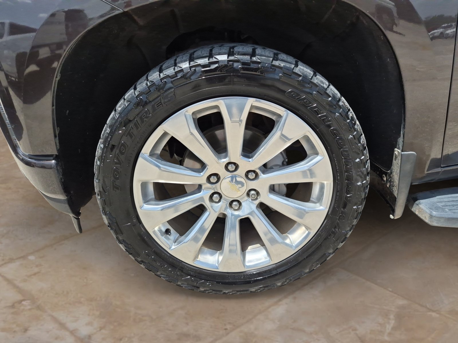 Used 2019 Chevrolet Silverado 1500 High Country w/ Technology Package AWD/4WD image 30