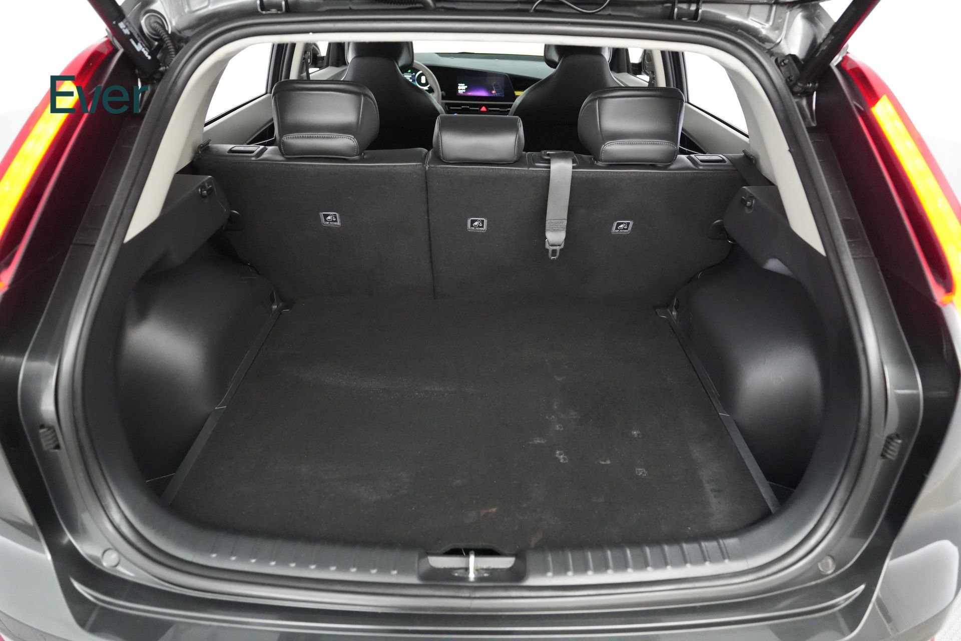 Used 2023 Kia Niro Wave FWD image 8