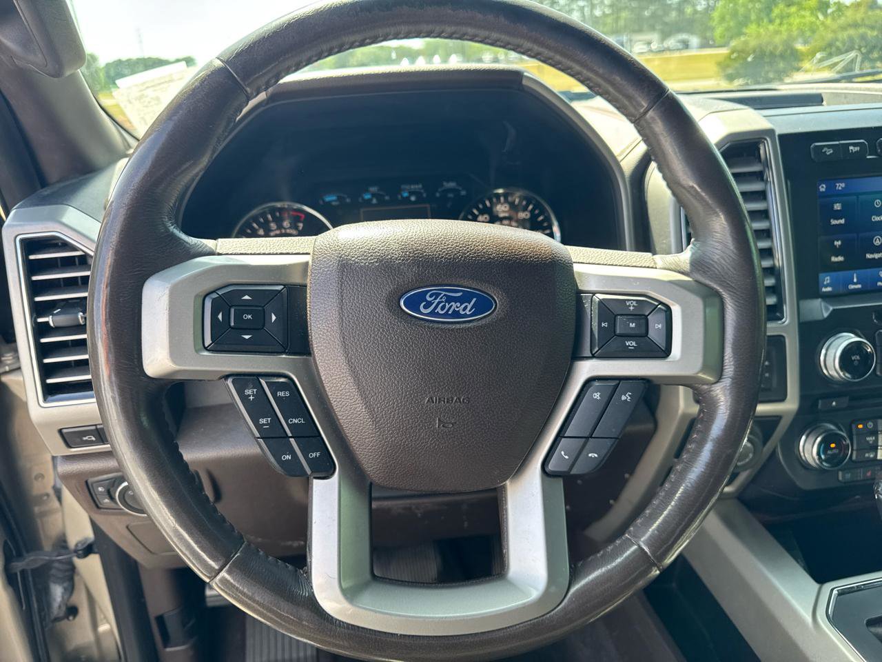 Used 2017 Ford F150 King Ranch w/ Equipment Group 601A Luxury AWD/4WD image 17