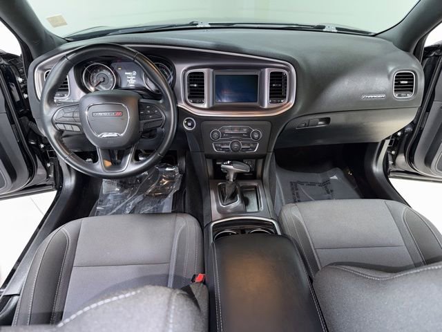 Used 2019 Dodge Charger SXT RWD image 14