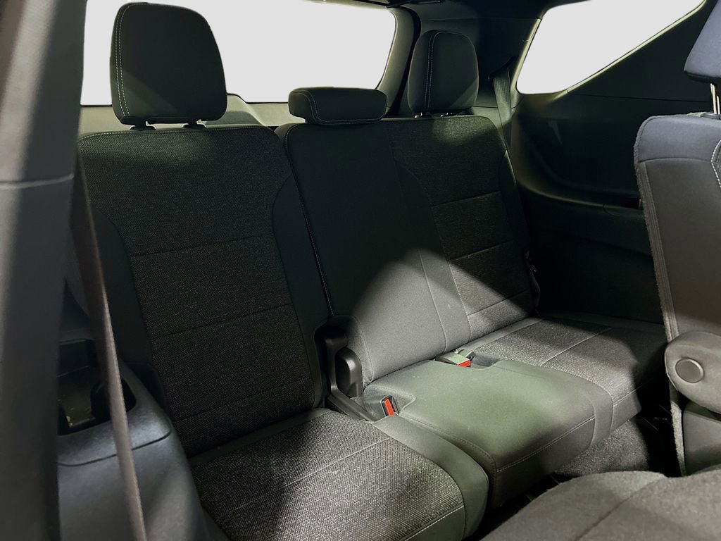 Used 2024 Chevrolet Traverse LT image 24