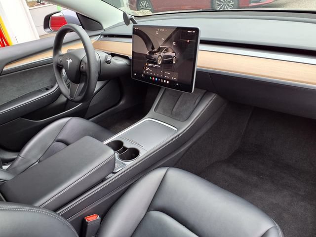 Used 2022 Tesla Model 3 Long Range AWD/4WD image 25
