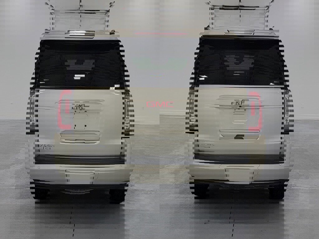 Used 2016 GMC Yukon SLT w/ Open Road Package image 7