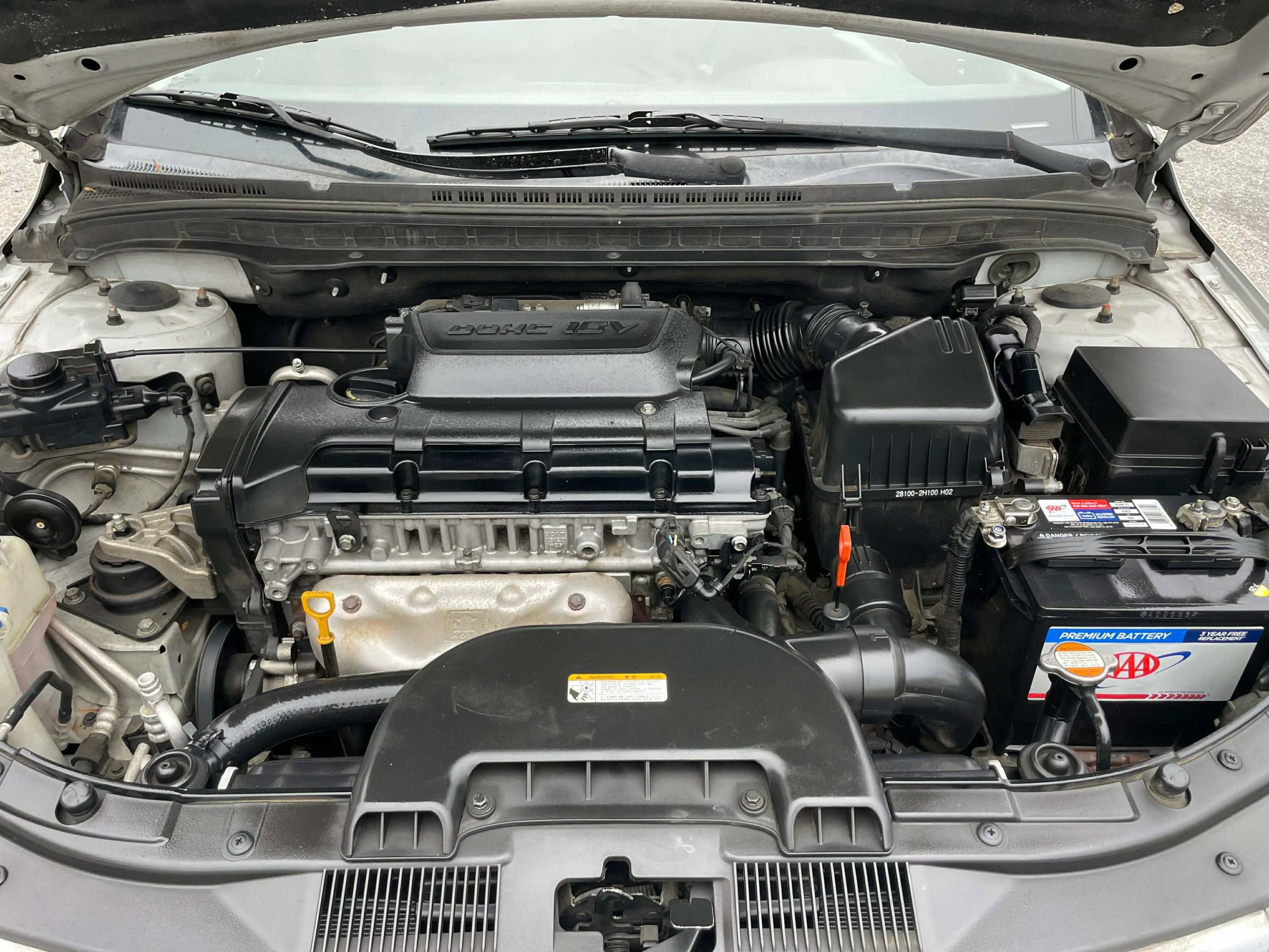 Used 2009 Hyundai Elantra w/ Premium-Sport Pkg 2 image 18