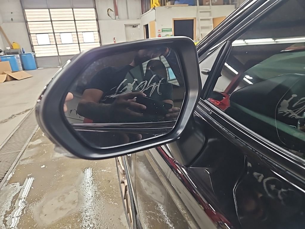 Used 2023 Toyota Camry SE image 10