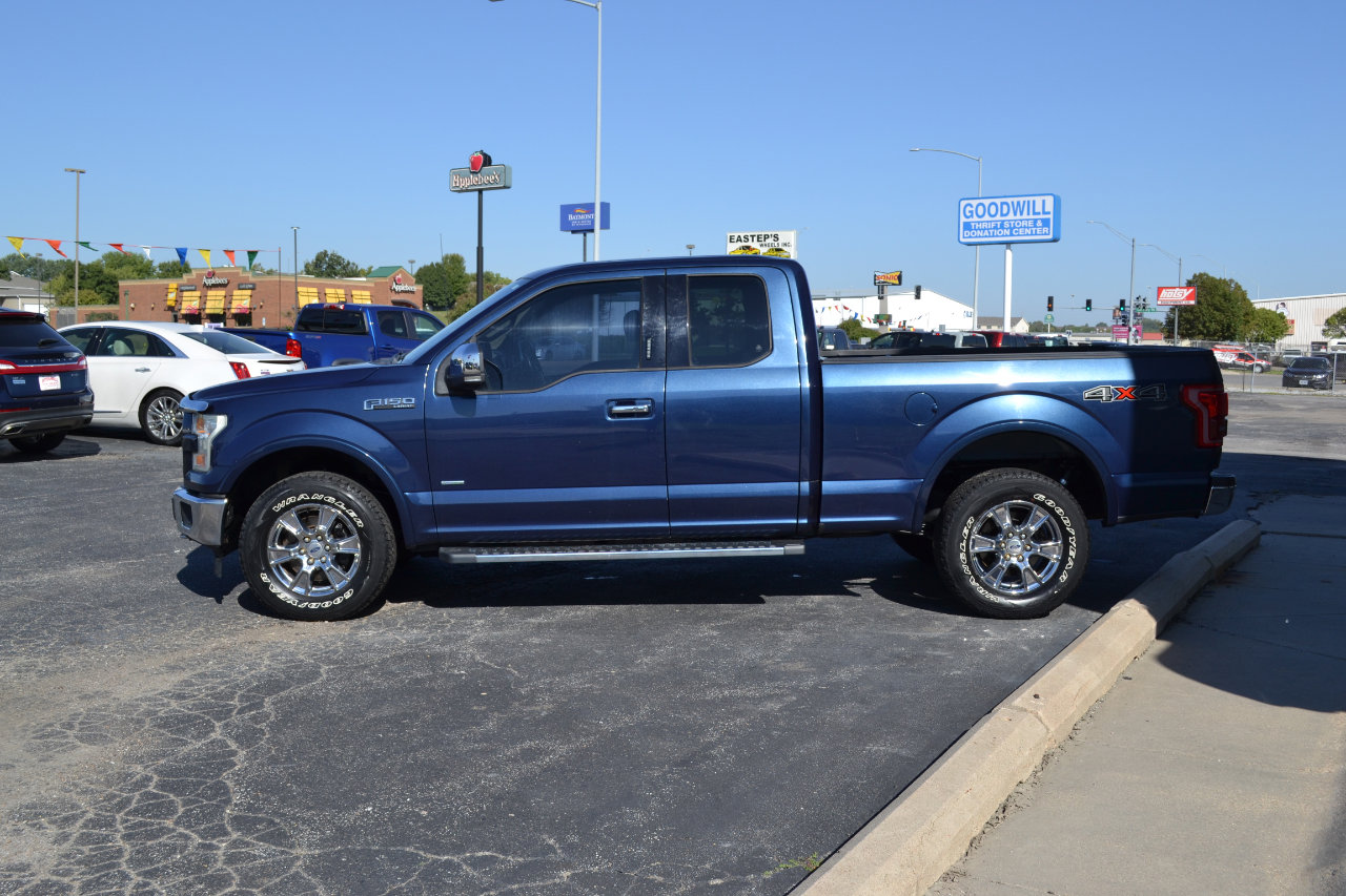 Used 2017 Ford F150 Lariat w/ Equipment Group 502A Luxury image 4