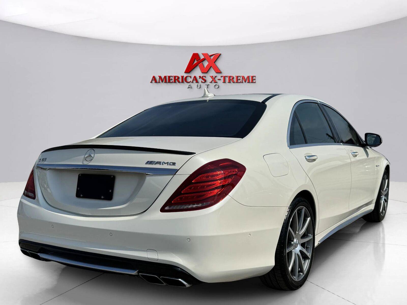 Used 2016 Mercedes-Benz S 63 AMG 4MATIC Sedan image 5