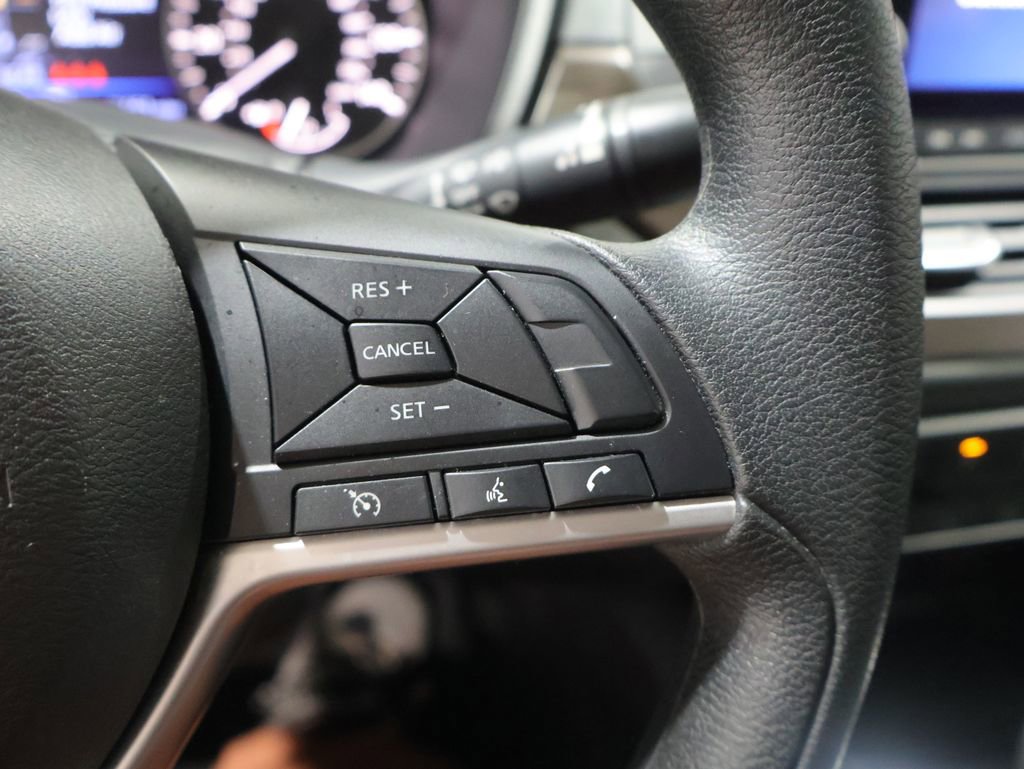 Used 2024 Nissan Altima 2.5 SV AWD/4WD image 34