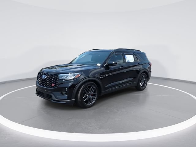 Used 2025 Ford Explorer ST AWD/4WD image 4