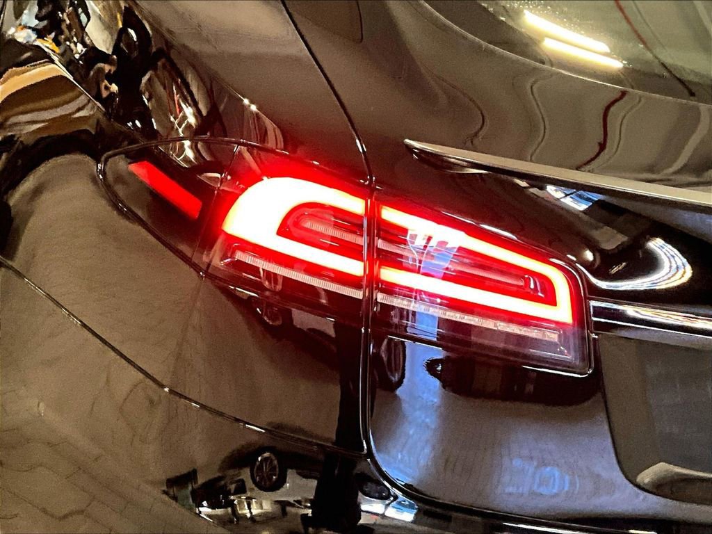 Used 2023 Tesla Model S Plaid image 31