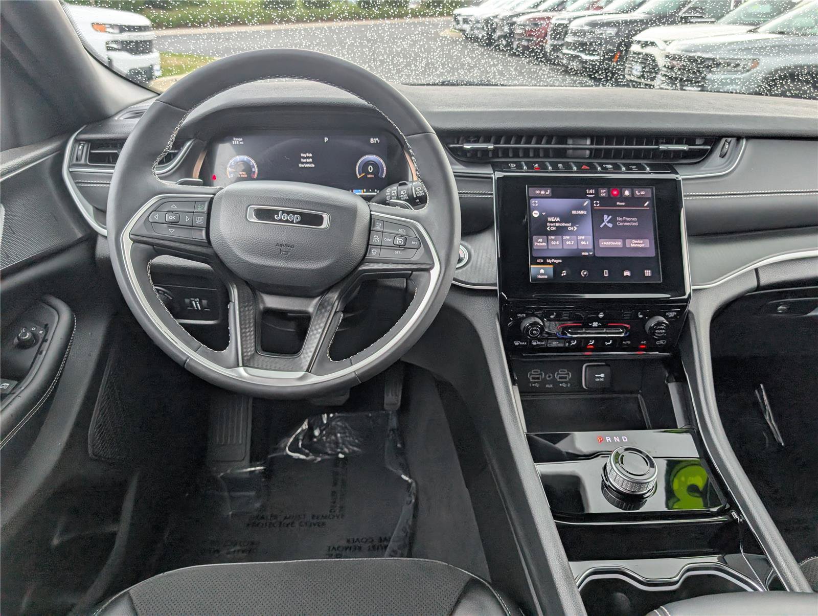 Used 2023 Jeep Grand Cherokee Altitude AWD/4WD image 18