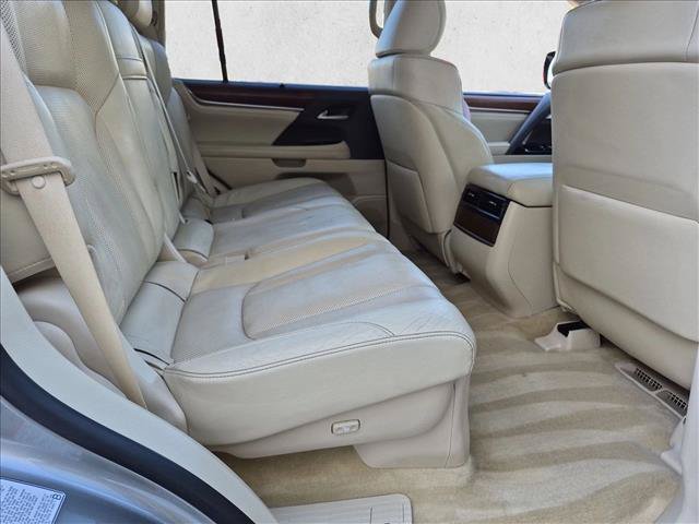 Used 2019 Lexus LX 570 4WD w/ Luxury Package image 22