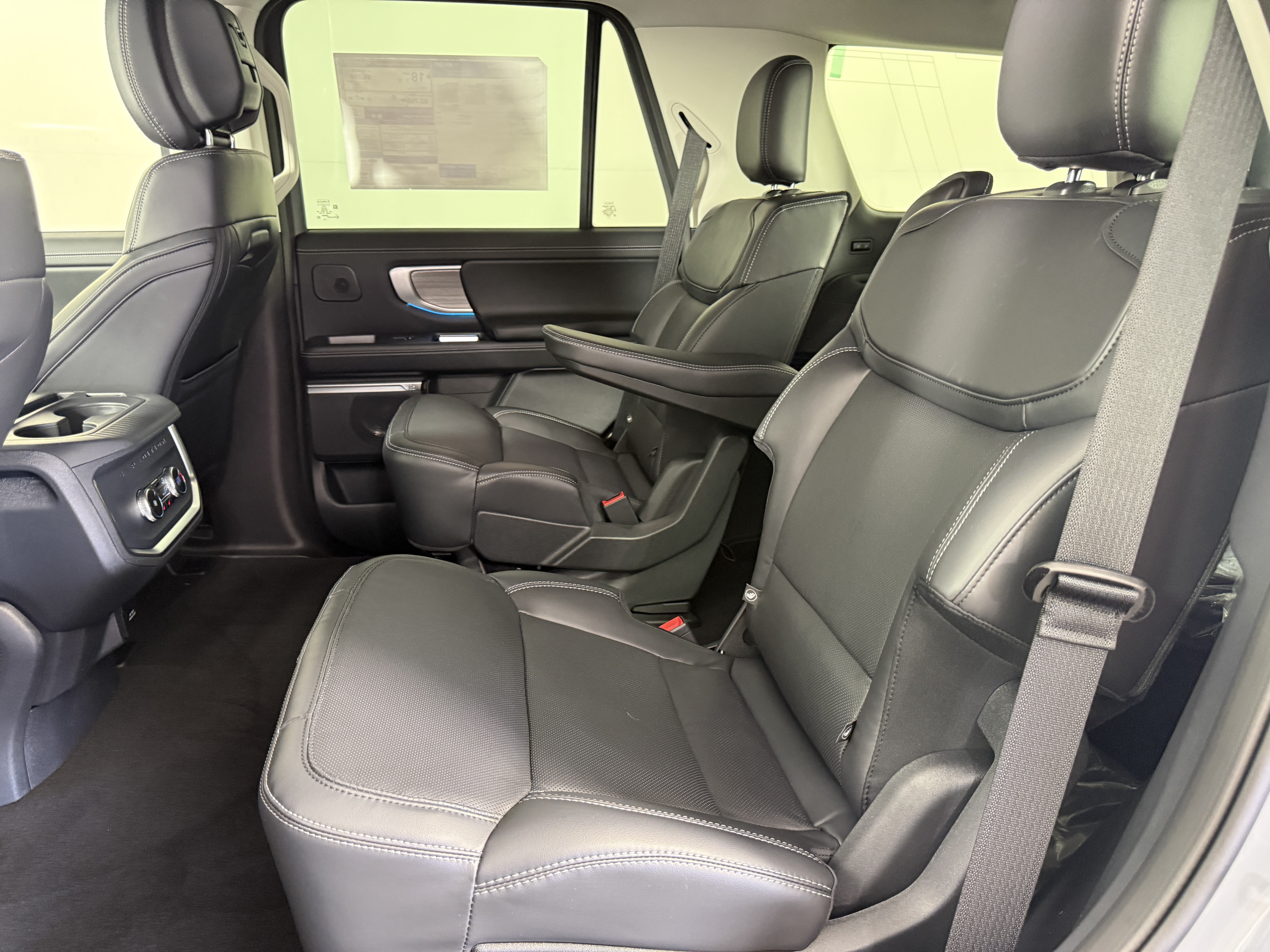 New 2026 Ford Expedition Platinum w/ Driver's Package AWD/4WD image 12