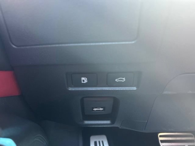 Used 2022 Lexus ES 300h F Sport w/ Accessory Package 2 FWD image 21