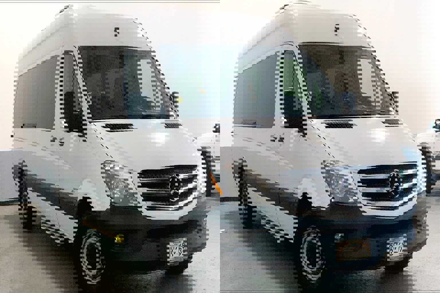 Used 2016 Mercedes-Benz Sprinter 2500 image 2