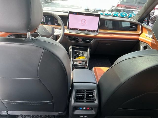 Certified 2025 Volkswagen Tiguan SEL R-Line AWD/4WD image 15