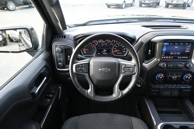 Used 2020 Chevrolet Silverado 1500 RST w/ All-Star Edition image 13