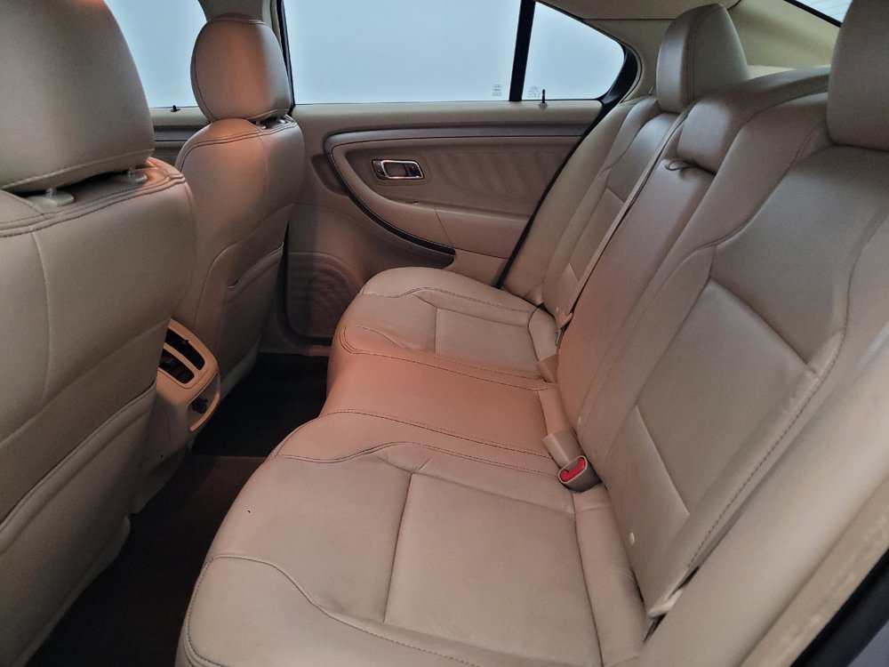 Used 2013 Ford Taurus SEL image 18