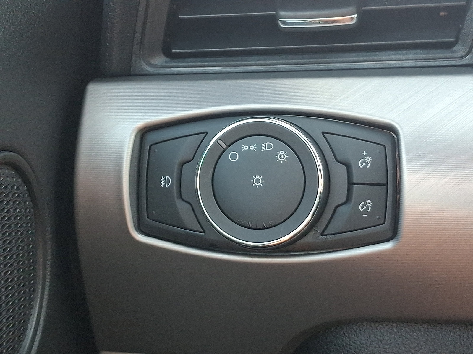 Used 2018 Ford Mustang Premium w/ Pony Package RWD image 27