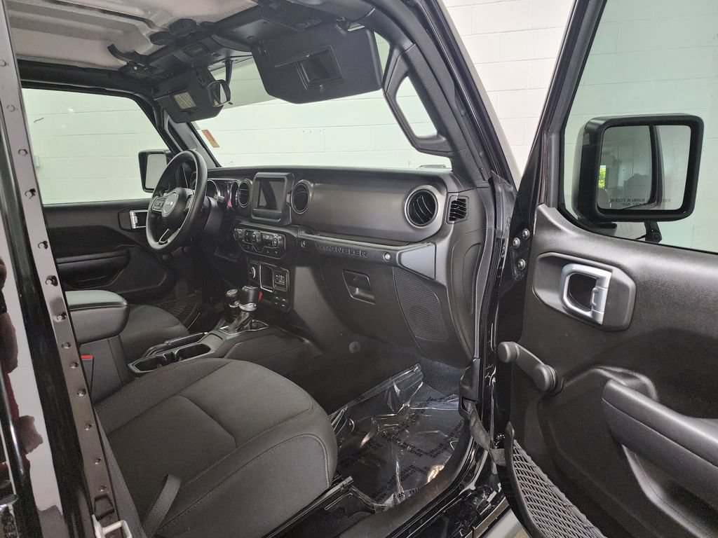 Used 2023 Jeep Wrangler Unlimited Sport AWD/4WD image 30