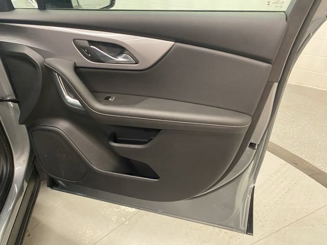 Used 2024 Chevrolet Blazer LT w/ Convenience Package FWD image 25