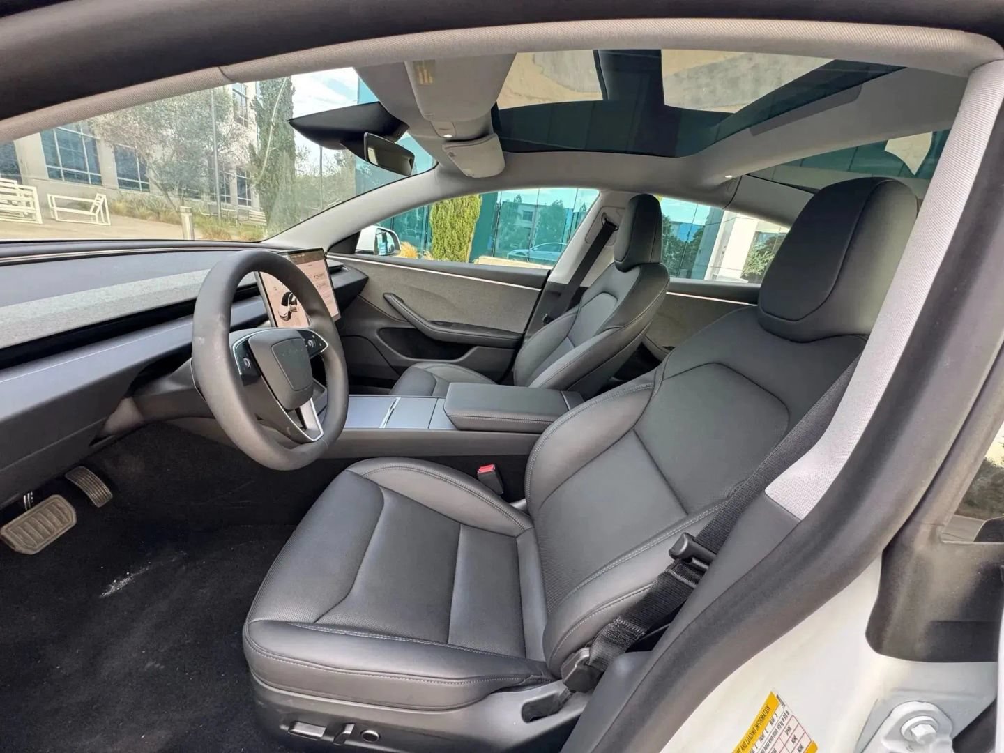 Used 2024 Tesla Model 3 Long Range RWD image 9