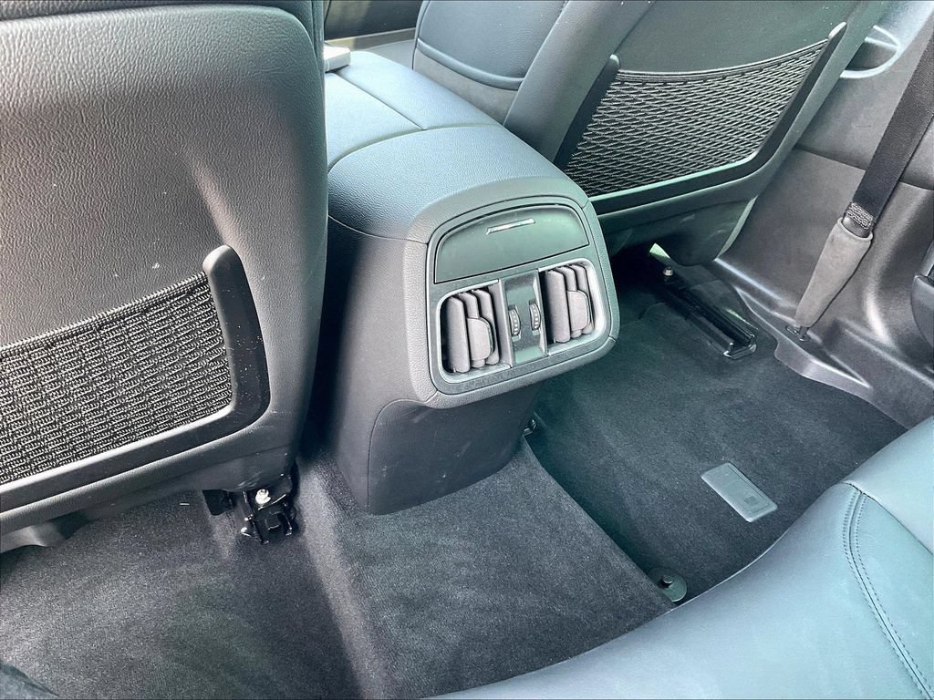 Used 2022 Maserati Levante GT AWD/4WD image 10