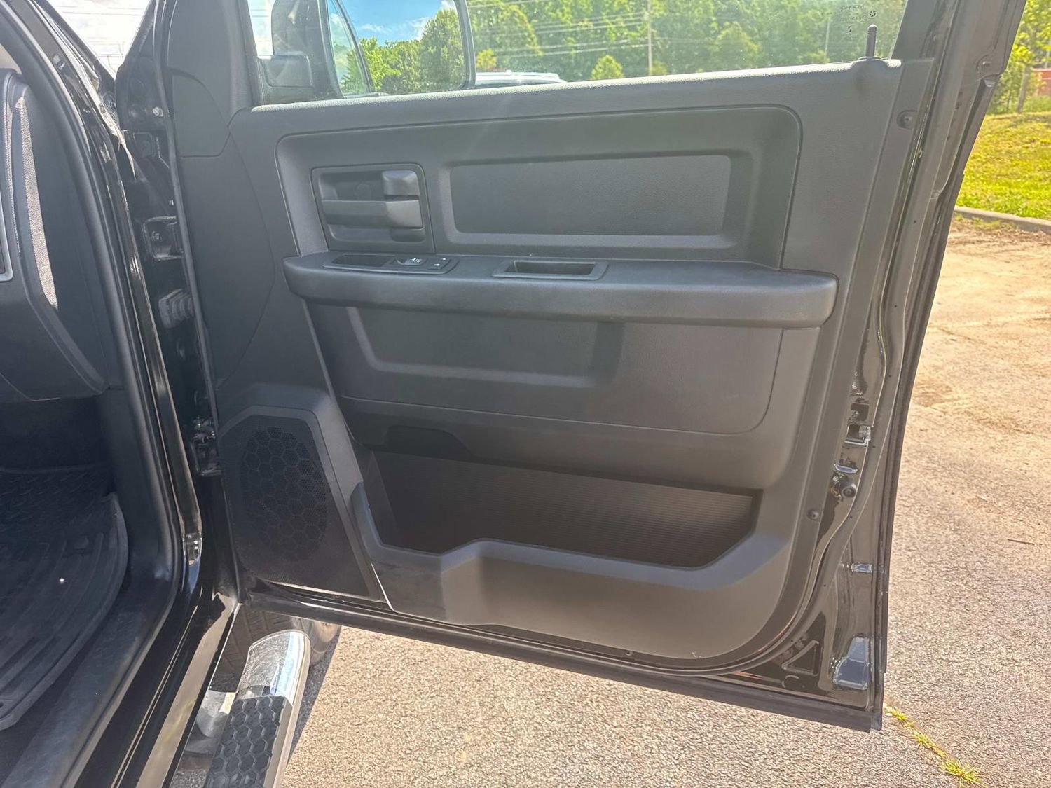 Used 2017 RAM 2500 Tradesman w/ Chrome Appearance Group AWD/4WD image 24