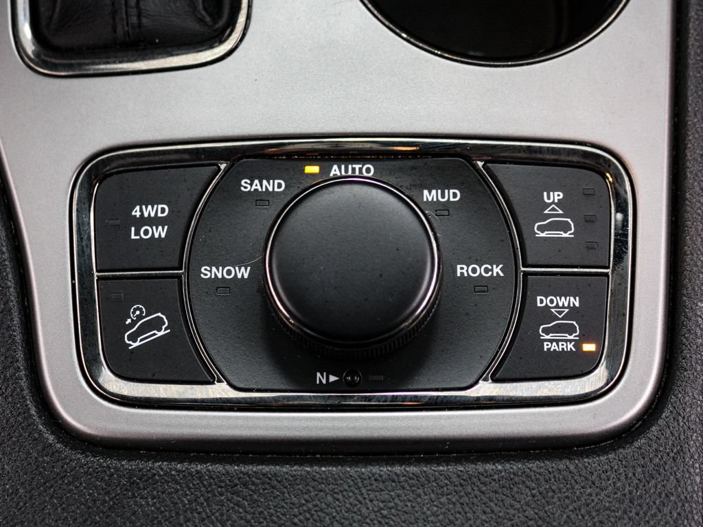 Used 2020 Jeep Grand Cherokee High Altitude AWD/4WD image 20