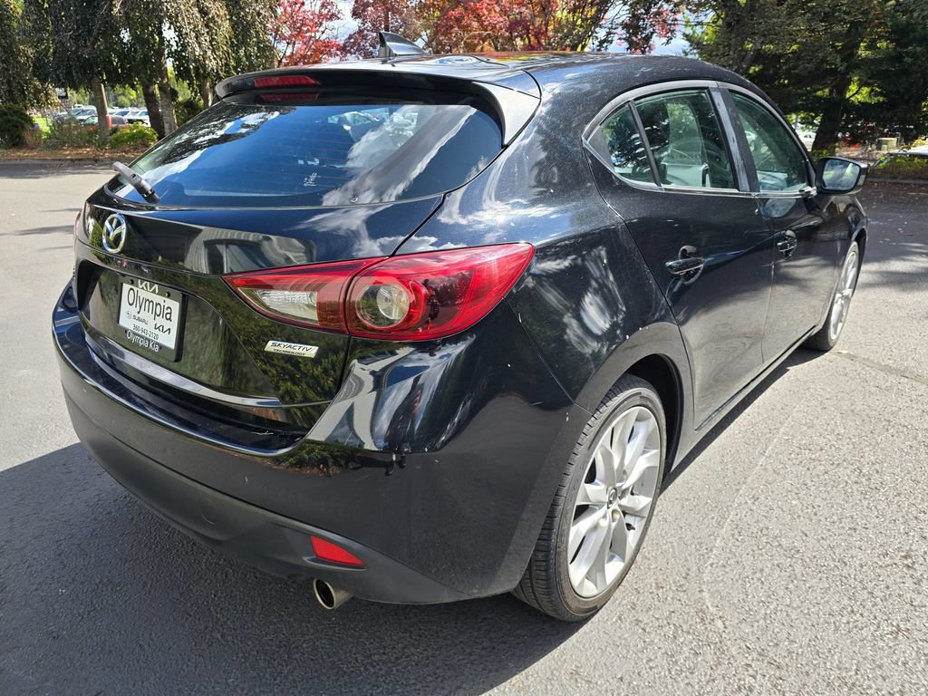 Used 2016 MAZDA MAZDA3 s Grand Touring w/ Technology Package FWD image 4