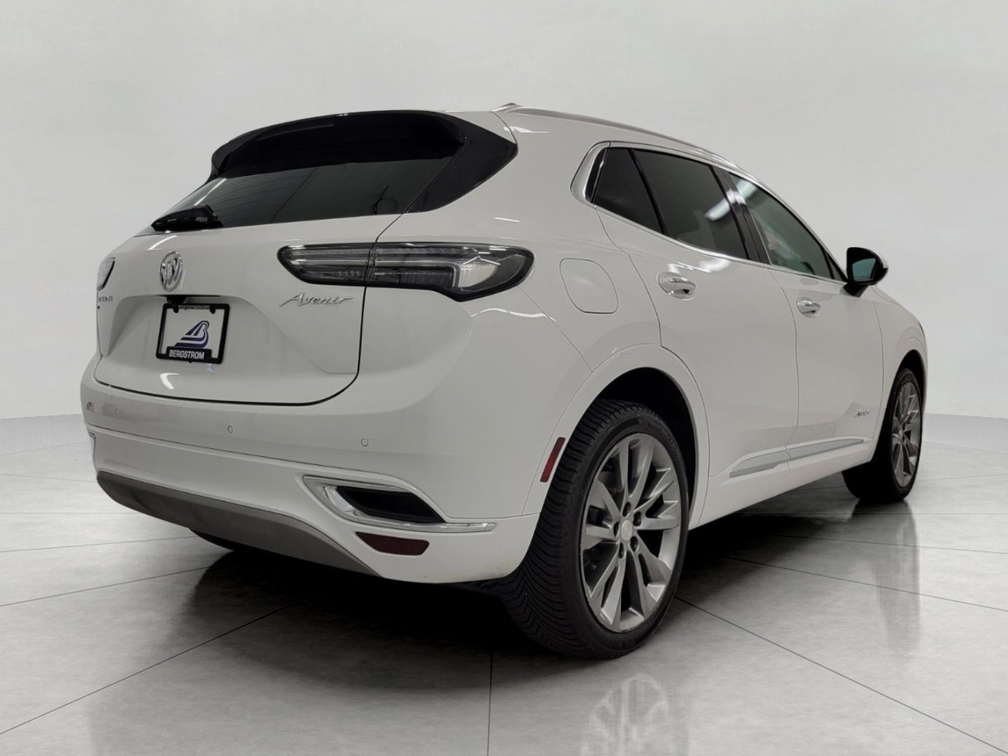 Used 2021 Buick Envision Avenir AWD/4WD image 20
