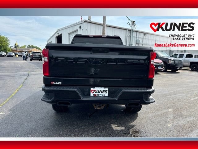 Used 2021 Chevrolet Silverado 1500 Custom Trail Boss w/ Midnight Edition AWD/4WD image 7