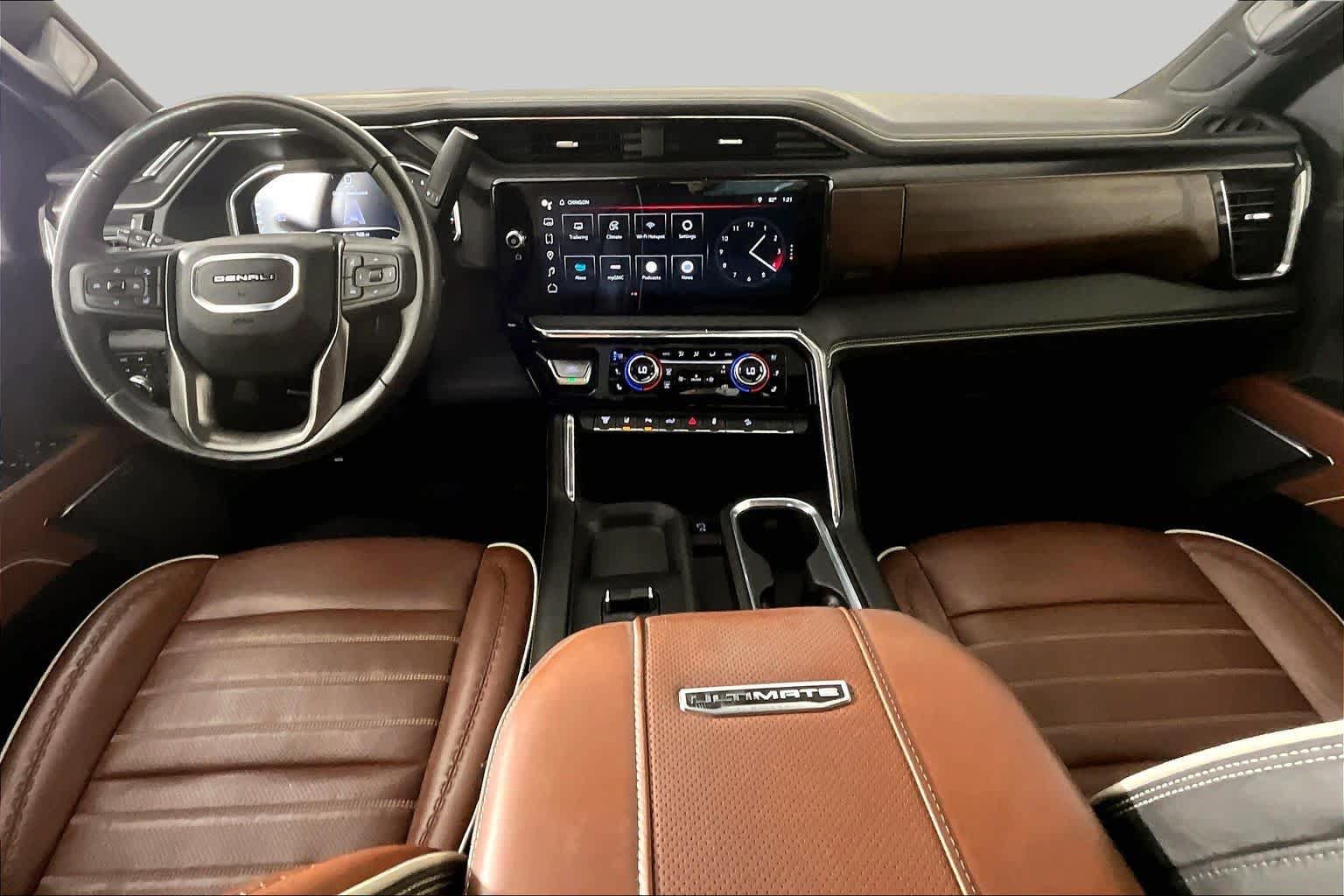 Certified 2025 GMC Sierra 2500 Denali Ultimate AWD/4WD image 14