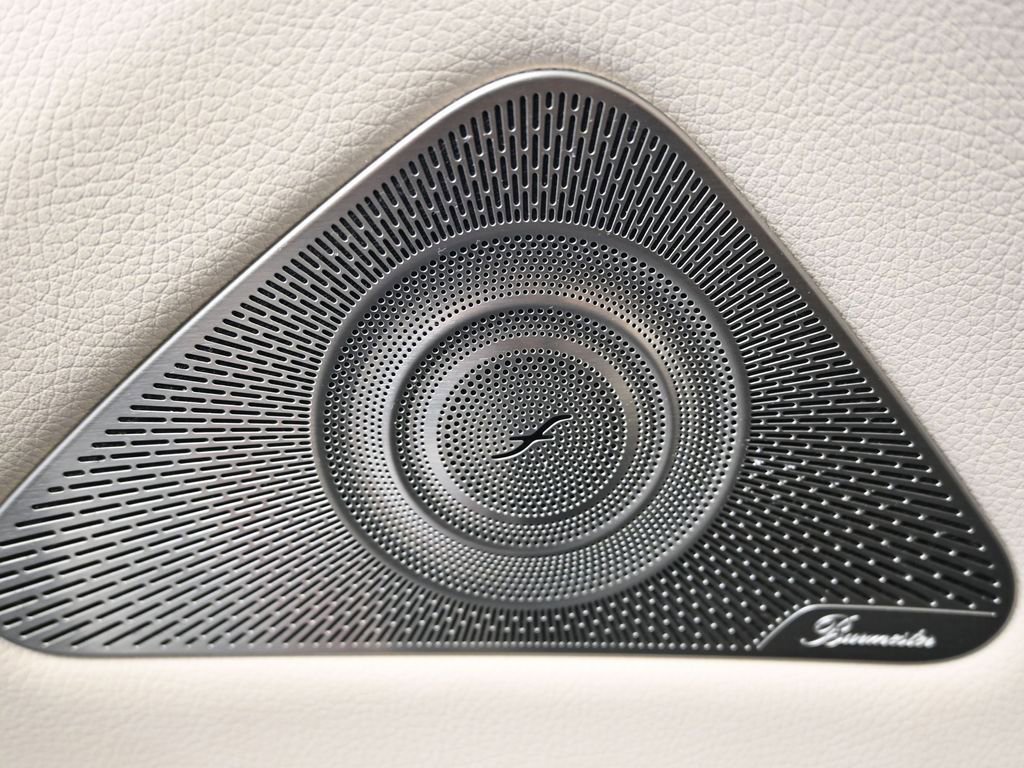 Used 2023 Mercedes-Benz S 580 4MATIC Sedan image 16