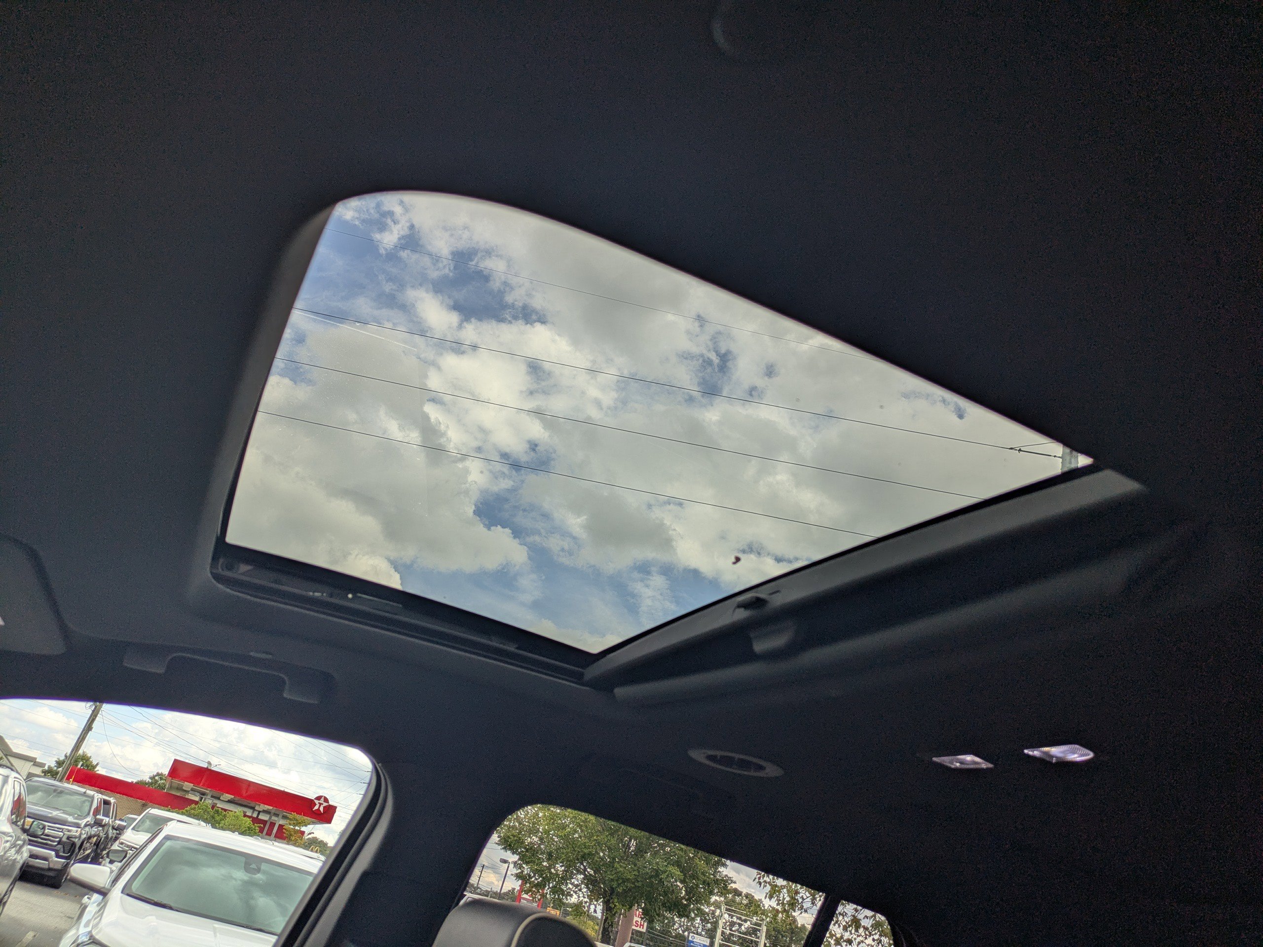 Used 2022 Chevrolet Traverse Premier w/ LPO, Floor Liner Package image 22