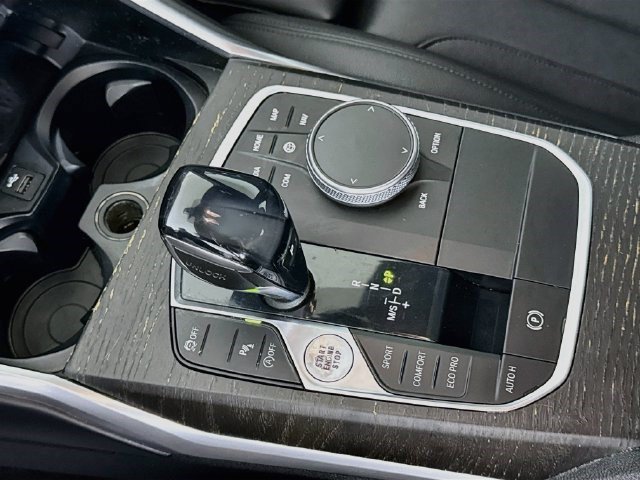 Used 2020 BMW 330i Sedan w/ Driving Assistance Package RWD image 19