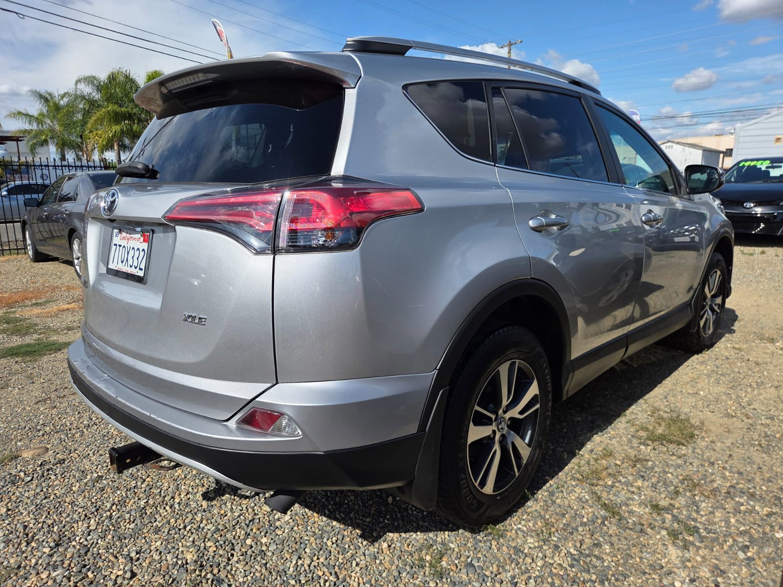 Used 2016 Toyota RAV4 XLE FWD image 4