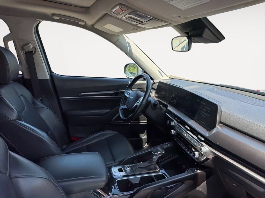 Used 2025 Kia Telluride S AWD/4WD image 15