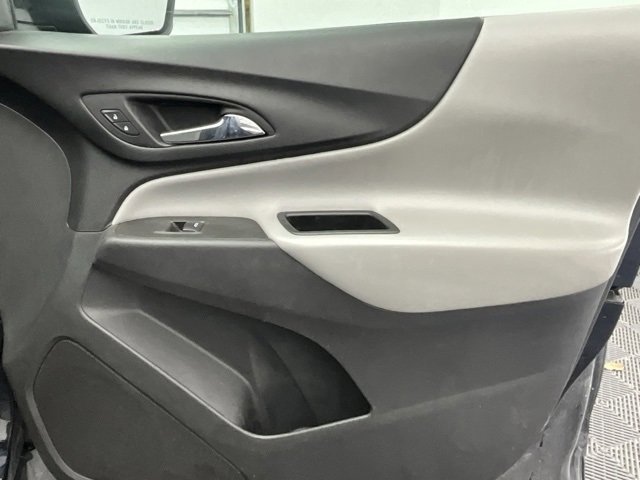 Used 2020 Chevrolet Equinox LS w/ LS Convenience Package image 11