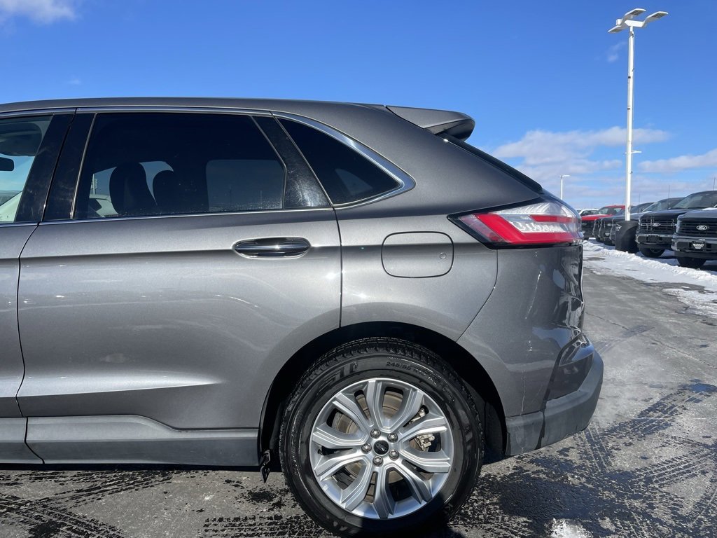 Used 2023 Ford Edge Titanium image 38