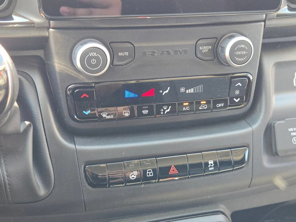 New 2026 RAM ProMaster 3500 w/ Premium Convenience Group FWD image 26