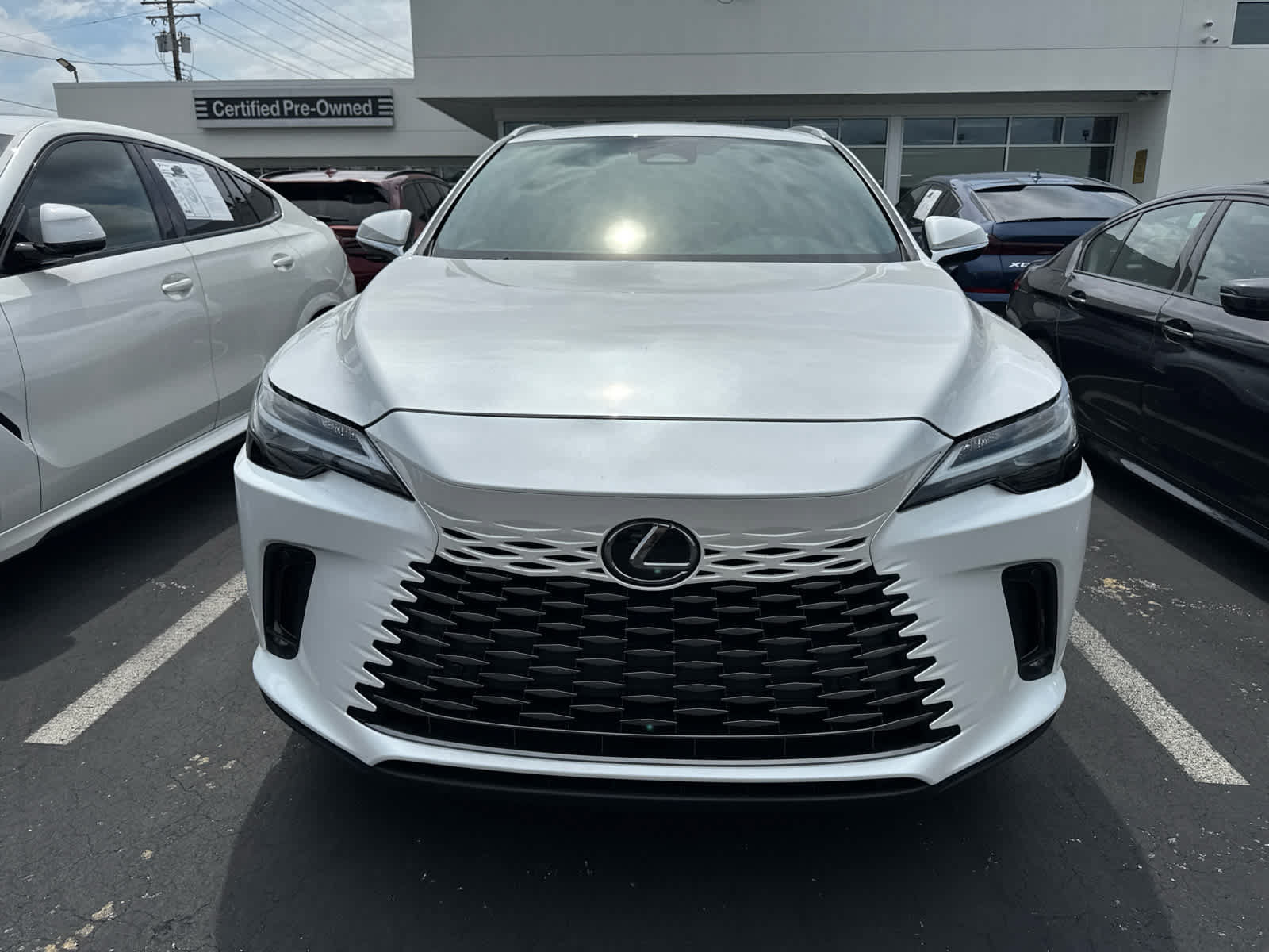 Used 2024 Lexus RX 350 Premium w/ Accessory Package (Z1) AWD/4WD image 4